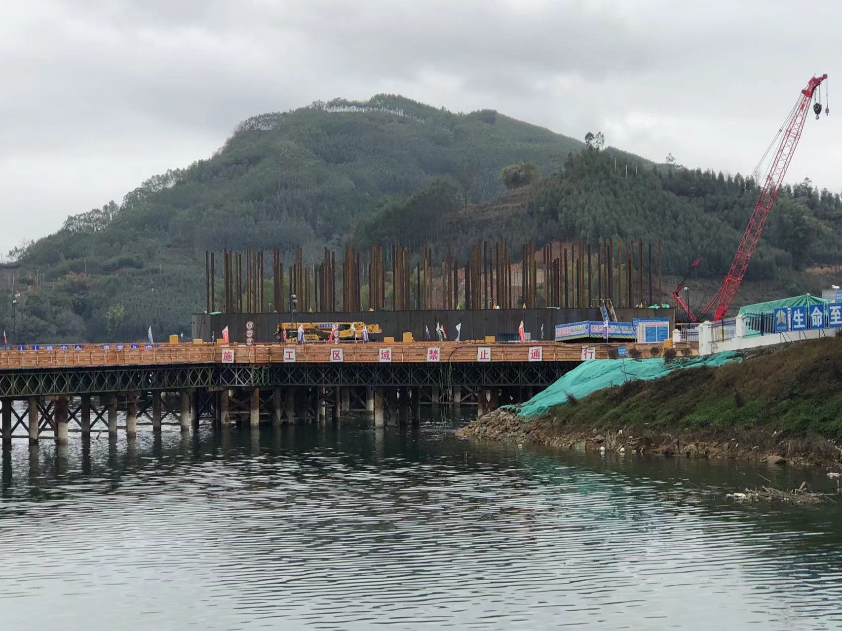 桂林广西岩滩特大桥高速路监控安装项目